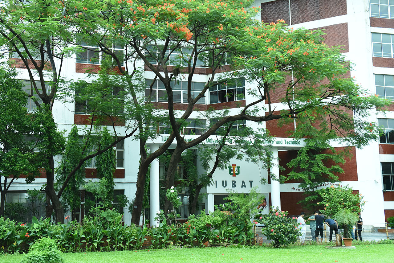 IUBAT Campus